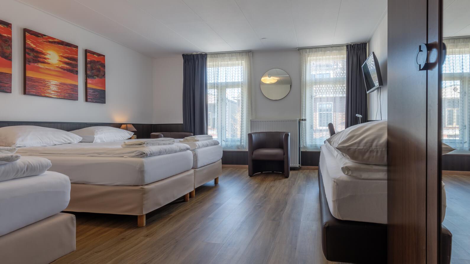 Quadruple room €140,-